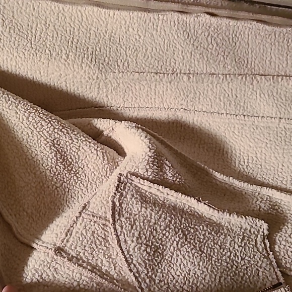 Jacket - Picture 3 of 4